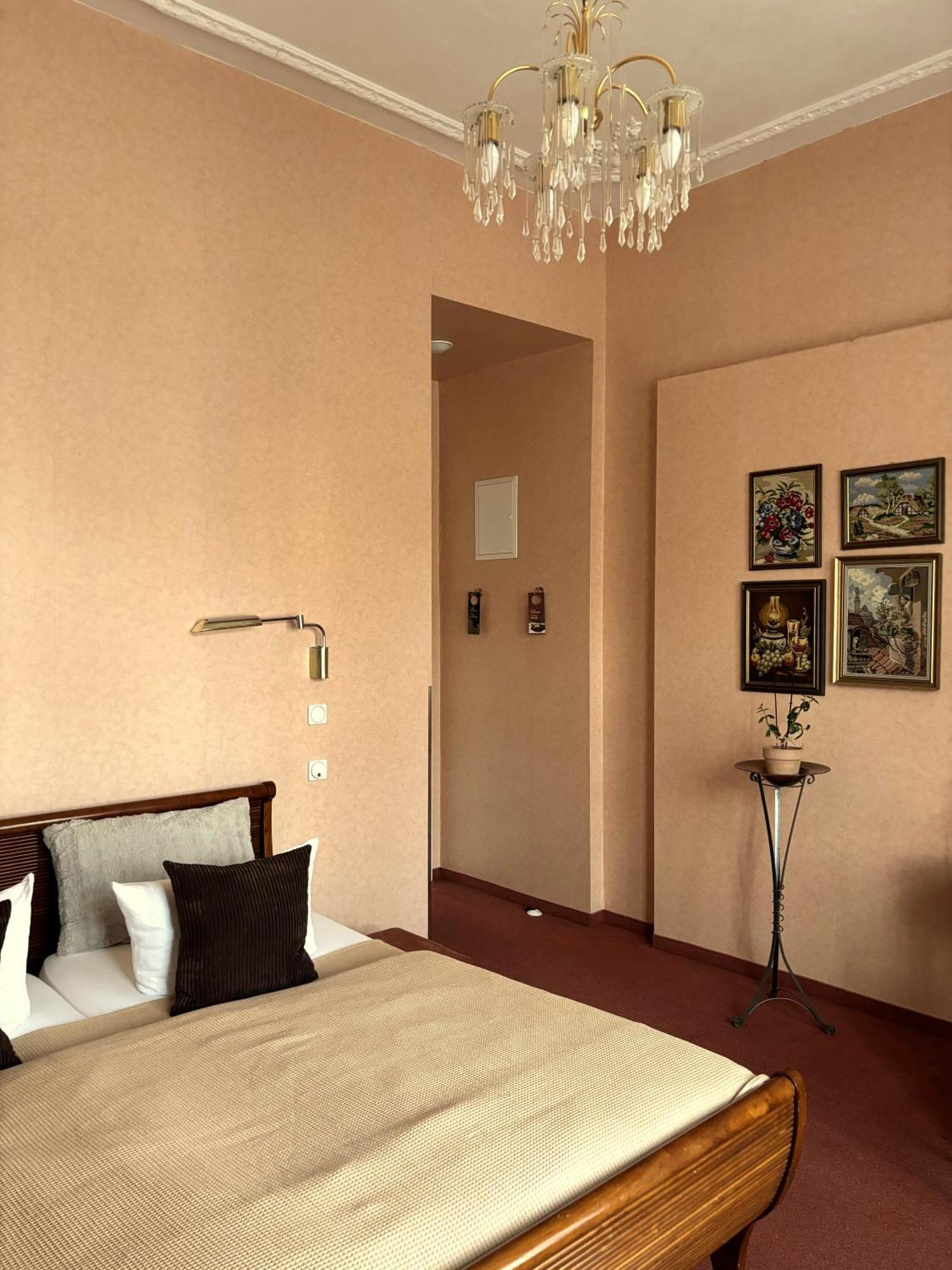 וויימר Hotel Villa Hentzel מראה חיצוני תמונה