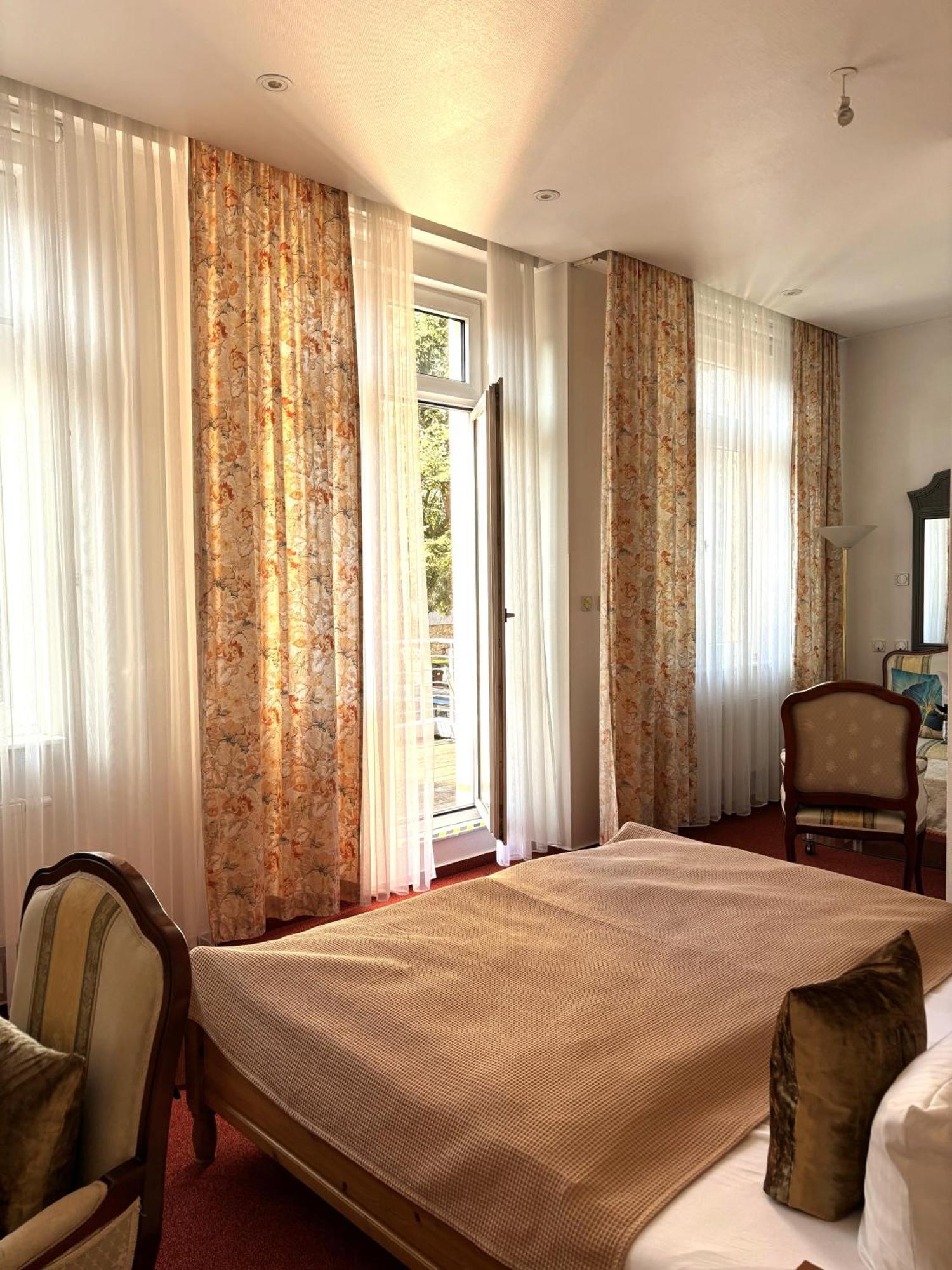 וויימר Hotel Villa Hentzel מראה חיצוני תמונה