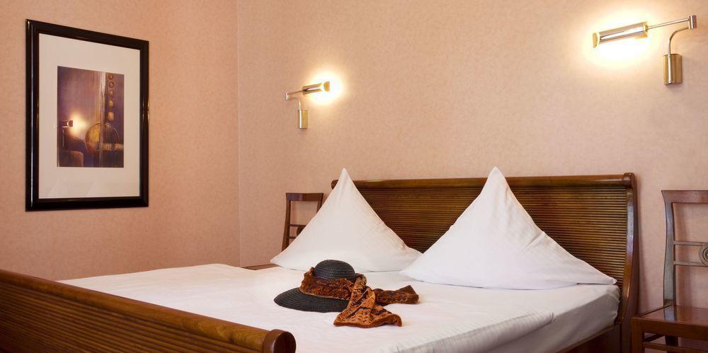 וויימר Hotel Villa Hentzel מראה חיצוני תמונה